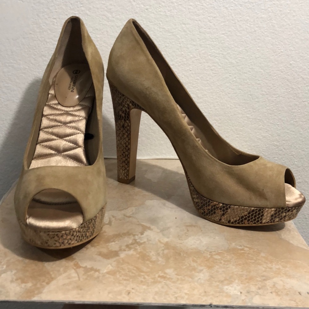 Nude suede & snakeskin heel